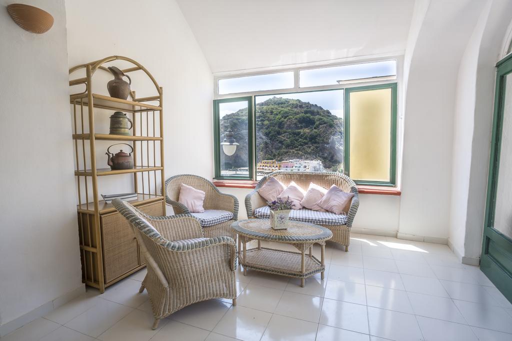 Appartamenti Casa Del Sole Sant'Angelo  エクステリア 写真