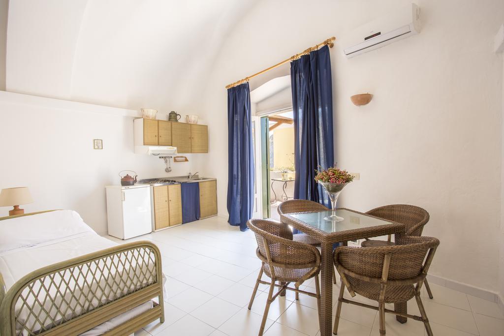 Appartamenti Casa Del Sole Sant'Angelo  エクステリア 写真